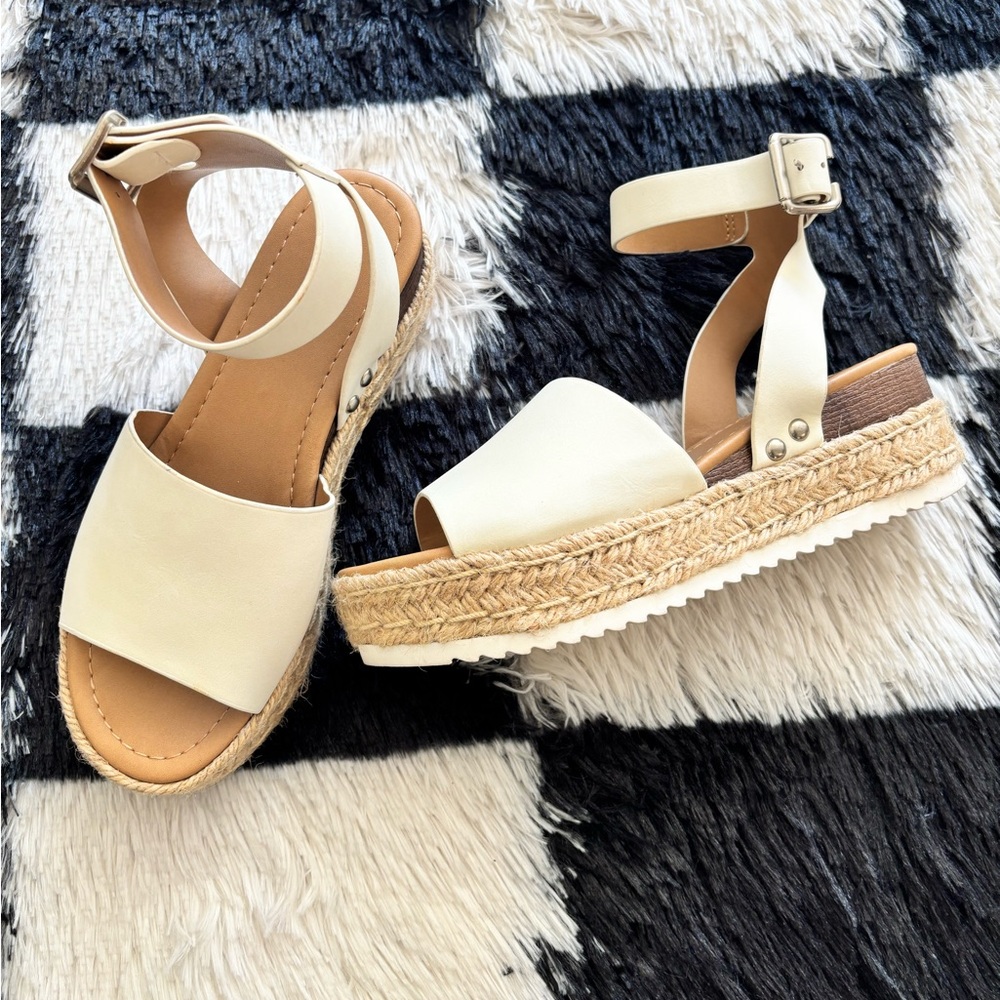 SODA Elegant Cream Espadrille Sandals